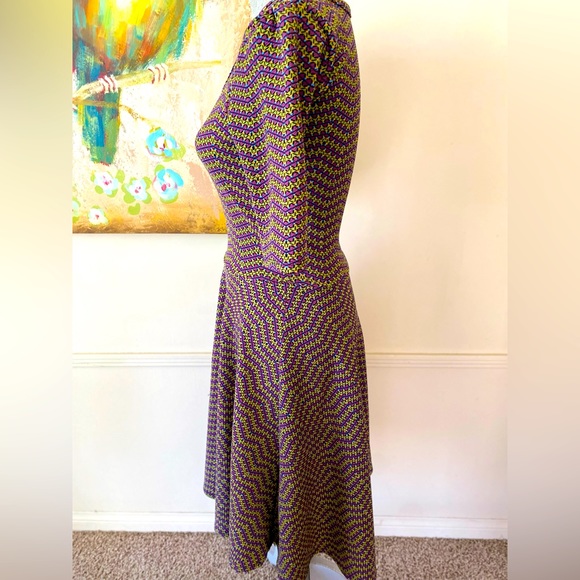 LuLaRoe “NICOLE” FIT-AND-FLIRT MIDI DRESS SIZE EXTRA SMALL 🌟NWOT🌟 - Picture 9 of 16